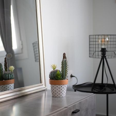 Newly Renovated Cozy Studio Downtown Atenas Exterior foto